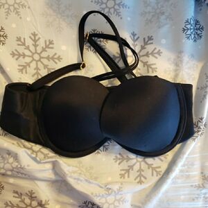Victoria's Secret Very Sexy Black Bra Size 32A NWT